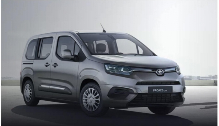 Toyota Proace City e bu ay tek kuruş zam gelmedi! İşte Proace City 4 Ekim 2022 fiyat listesi!