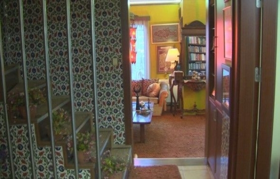 Yaşar Alptekin evinin kapılarını açtı!