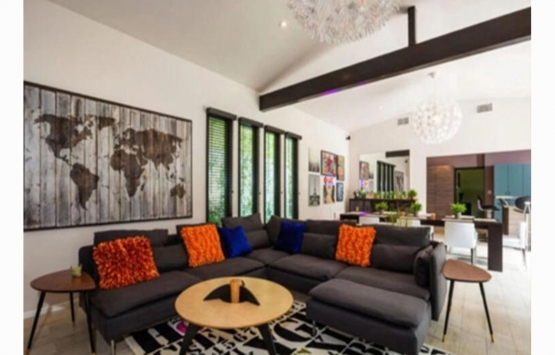 Miley Cyrus Malibu daki evini 1.7 milyon dolara sattı!