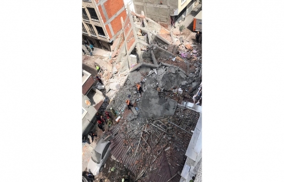 Zeytinburnu nda çöken binanın etrafındaki 4 bina tahliye edildi!