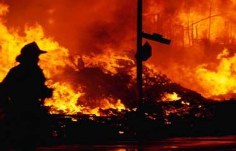 İzmir Çiğli'de yangın çıktı!