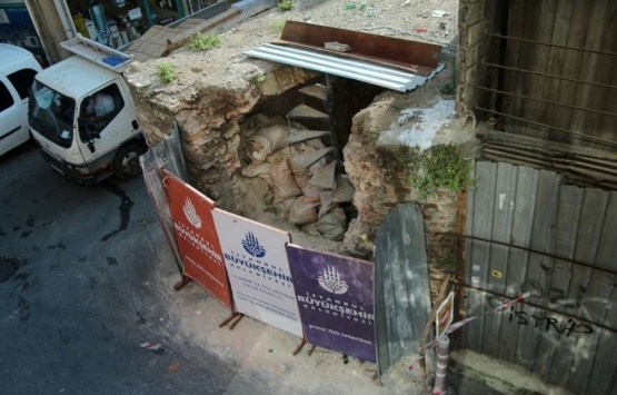 Yanıkkapı Çeşmesi'nin restorasyonu durduruldu mu?