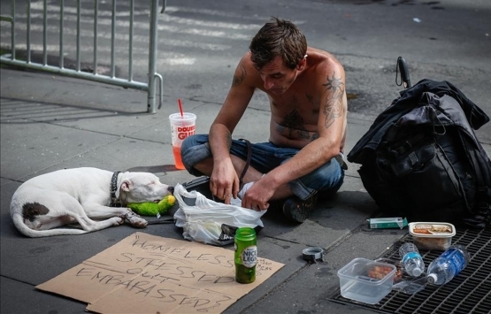 ABD de evsizler için nakliyat konteynırlarından ev projesi!
