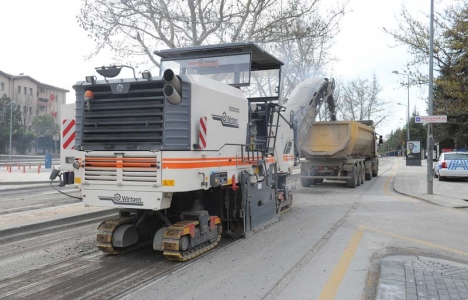 Ankara Büyükşehir'den 2 bin 380 ton asfalt!