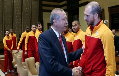 Cumhurbaşkanı Erdoğan'dan Galatasaray için salon talimatı!