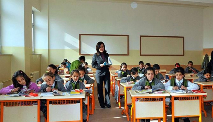 Özel okullarda zam fırtınası: Eğitim ücretine yüzde 220 ye varan artışlar yapılıyor!