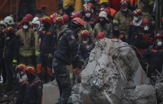 Kartal da çöken binadaki ihmaller bilirkişi raporunda!