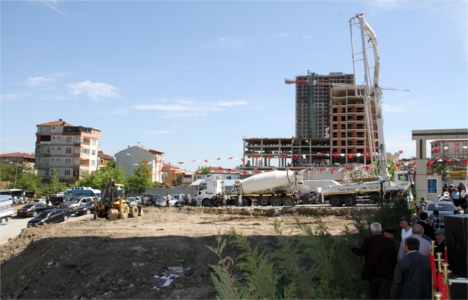 Esenyurt Mehmet Akif Ersoy Camii'nin temeli atıldı!