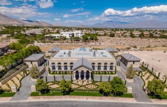 Floyd Mayweather Las Vegas ta ev aldı!