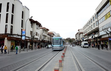 Konya Mevlana Caddesi'nde cephe sağlıklaştırma çalışması yapıldı!