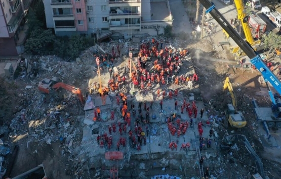 İzmir deki Rıza Bey Apartmanı davasında 1 tahliye!