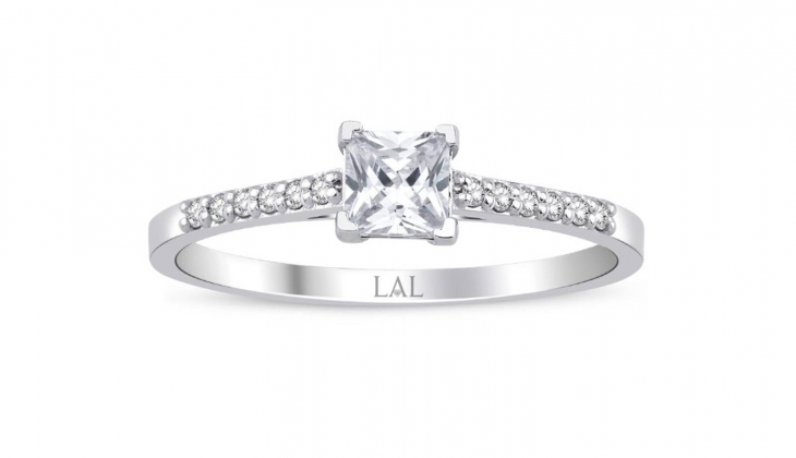 Tektaş pırlanta yüzüklerde net yüzde 65 indirim! Lal Pırlanta tektaş yüzük fiyatları!