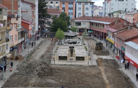 Ordu Akkuş'ta cephe iyileştirme çalışmaları başladı!