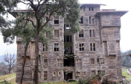 Büyükada Rum Yetimhanesi'nin çökme tehlikesi var!