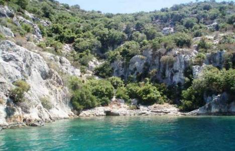 Demre'de korunması gereken alanda yapılan otel durdurulacak mı?