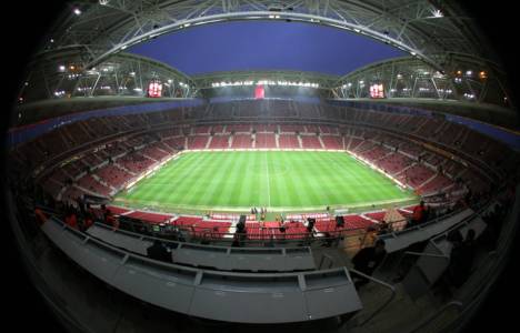 Türk Telekom Arena'nın çimleri kök salmıyor!