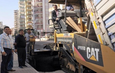 Çukurova'da bozuk yolların onarımı yapılıyor!