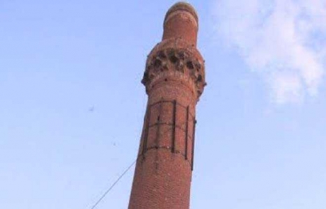 İşte Selçuklu dönemine ait Pisa Kuleleri!