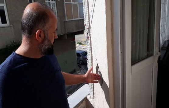 Bağcılar da bina sakinlerini korkutan çatlak!