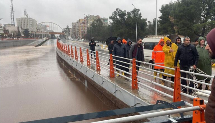 Adıyaman ve Şanlıurfa da sel felaketi: Caddeler göle döndü, ölü sayısı 5 e yükseldi!