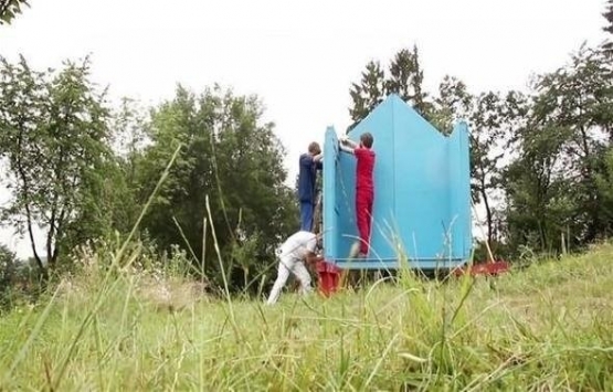 Prag ta 3 saatte ev inşa edildi!