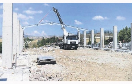 Altındağ Belediyesi gençlik merkezi ve spor alanı inşaatını mühürledi!