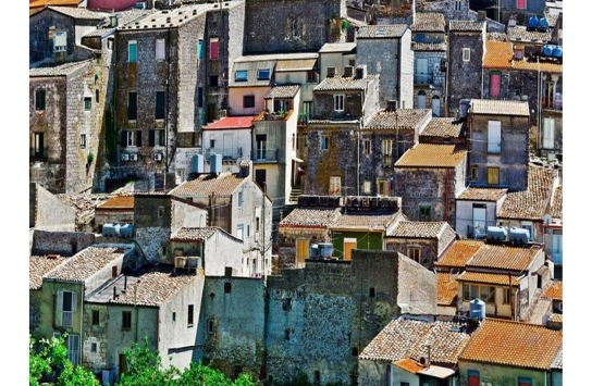 Bu kasabaya taşınanlar yaşadı!