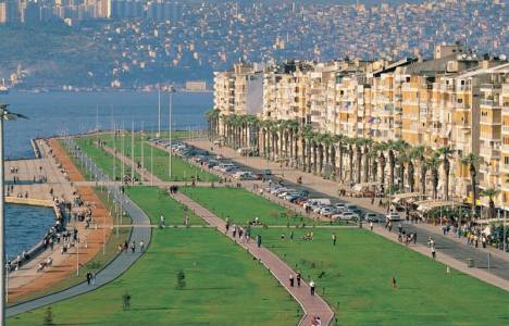 Konak Pier'le gemi heykeli arasındaki 2 bin 500 metrekarelik alan ağaçlandırılacak!