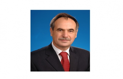 Şefik Türkmen kimdir?