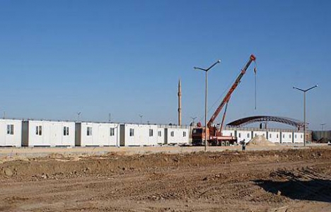 Hatay'da 776 konteyner kamp alanına yerleştirildi!