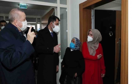 Murat Kurum: Elazığ da 6 ay içinde 2 bin 500 konut teslim edildi! 