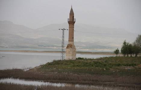 Karakaya Barajı'nın suları çekildi!