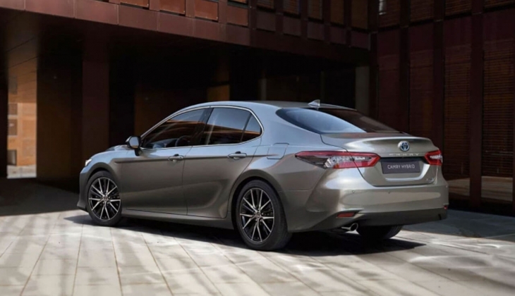 Toyota dan yaz sürprizi! Yeni Camry ye özel ÖTV oranlı fiyatlar! Sakın kaçırmayın! İşte 16 Temmuz 2022 fiyat listesi