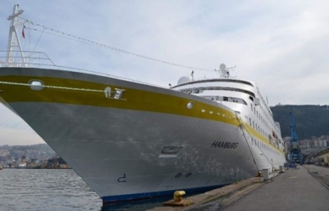 Doğu Karadeniz'e sezonun ilk kruvaziyeri Alman turist getirdi!