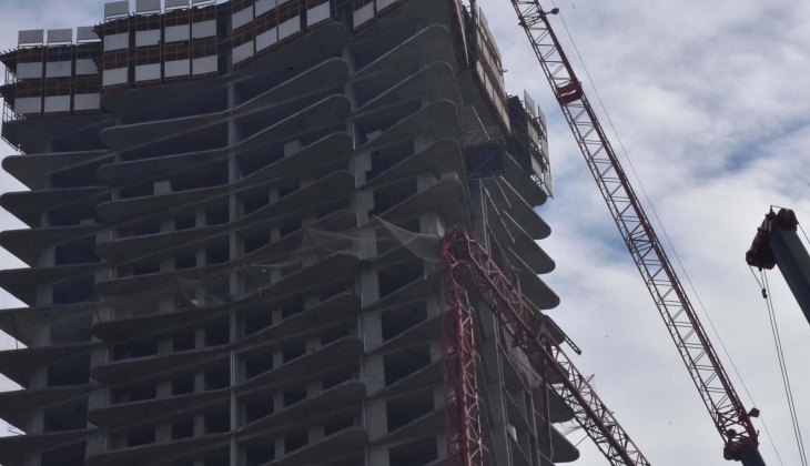 İzmir'de 6 kişinin öldüğü otel inşaatındaki vinç kasasında son dakika gelişmesi! Tutuklu sanıklar tahliye edildi!