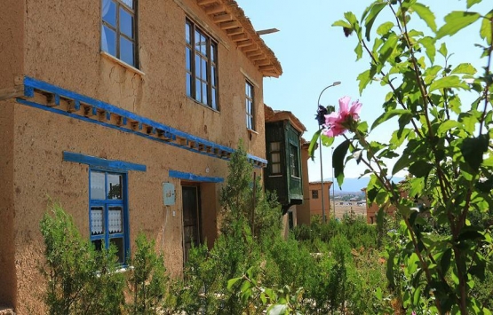 Sonsuz Şükran köyünün kerpiç evleri betona alternatif oldu!