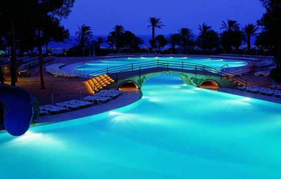 Tek-Art İnşaat Antalya daki Club Zigana Tatil Köyü nü satıyor! 