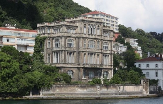 Filinta Mustafa'nın torunu Zeki Paşa Yalısı'nın peşinde!