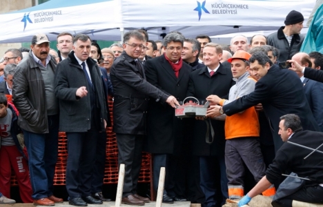 Küçükçekmece Sultan Murat'a yeni cami inşa ediliyor!