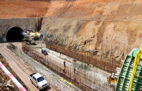 Ankara-Sivas demiryolu projesinin yapımı hızlanıyor!
