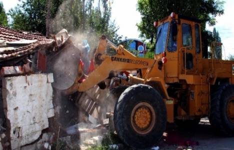 Çankaya Belediyesi ekipleri kaçak binalar için çalışma başlattı!