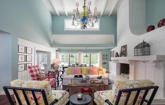 Emma Stone Los Angeles taki evini 3.9 milyon dolara satıyor!