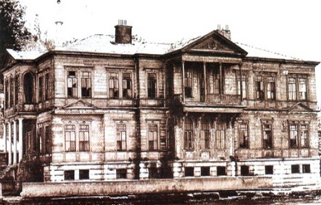 Kanlıca Ahmet Rasim Paşa Yalısı’na kaçak kat mı yapıldı?