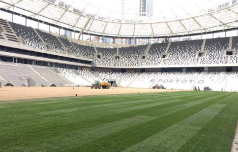 Vodafone Arena'da çim serme işlemi başladı!