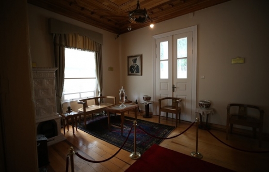 Atatürk Evi Müzesi nin tapusu sergileniyor!