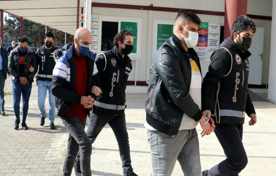 Yabancılara sahte evraklarla ikamet izni aldıran 3 kişi yakalandı!