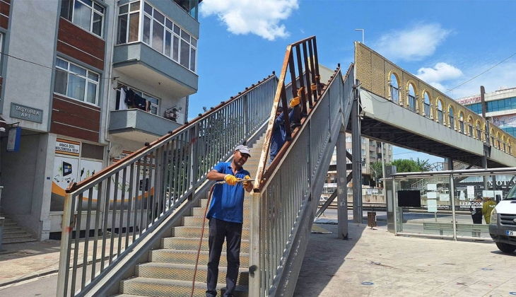 Ev sahibi kiracı arasındaki gerilimden sonra sıra üst geçide geldi! Ev sahibi üst geçitle davalık oldu!