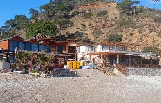 Antalya daki kaçak yapı çalışması durduruldu! 