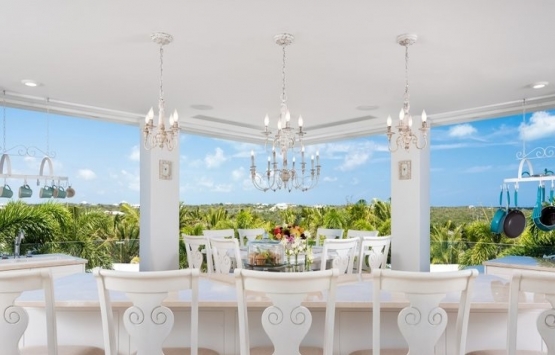 Kylie Jenner in 50 milyon dolarlık evi görenleri büyülüyor!