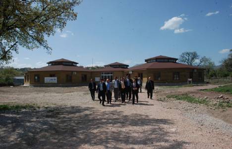 Gediz Gençlik Merkezi inşaatı sürüyor!